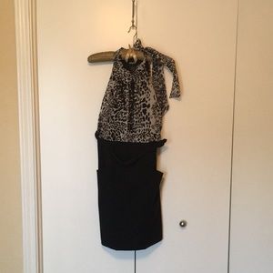 Alyn Paige leopard minidress w/belt, bow & pockets